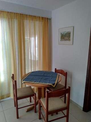 Гостевой дом Apartments and Rooms Mila Улцинь Семейный номер - Подходит для людей с ограниченными физическими возможностями-6