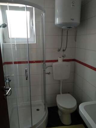 Гостевой дом Apartments and Rooms Mila Улцинь-3