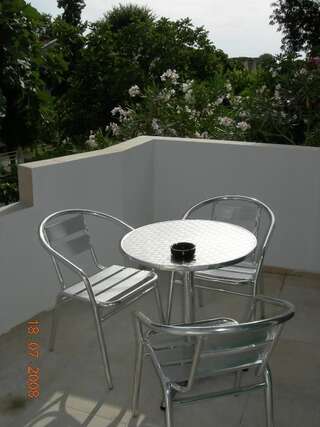 Гостевой дом Apartments and Rooms Mila Улцинь Апартаменты с 1 спальней-1