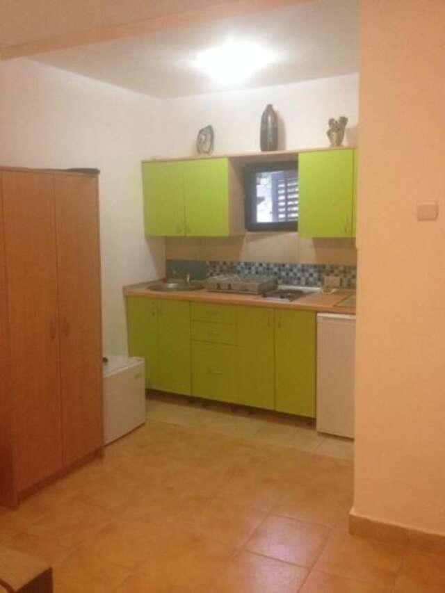 Гостевой дом Apartments and Rooms Mila Улцинь-20