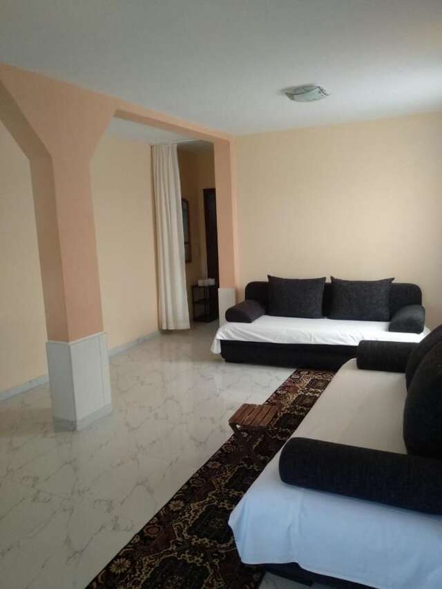 Гостевой дом Apartments and Rooms Mila Улцинь-10